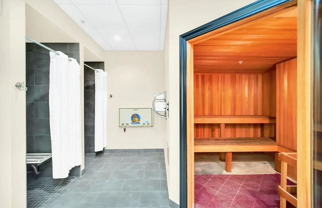 Bright Condo - 2Br With Pool, Near Disney!-1