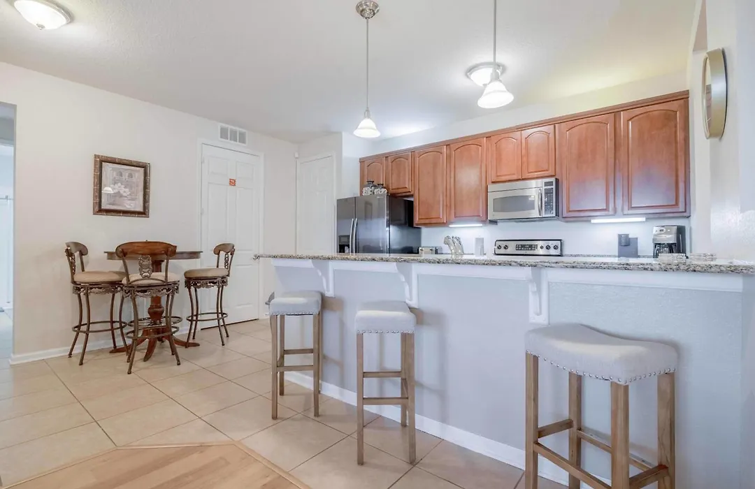 Beautiful Vista Cay Lake View Classic Near To All Theme Parks & Walk To The Convention Center-1