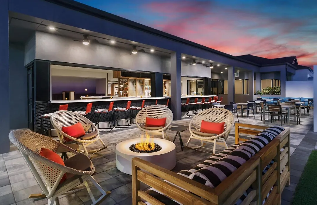 Courtyard By Marriott Orlando Lake Buena Vista At Vista Centre-1