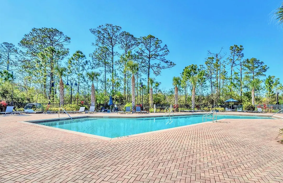 Inviting 3Br Condo With Private Patio - Near Disney-1