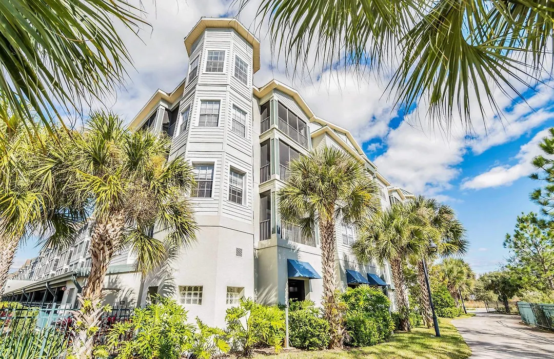 -Relaxing 3Br Near Disney - Pool-1