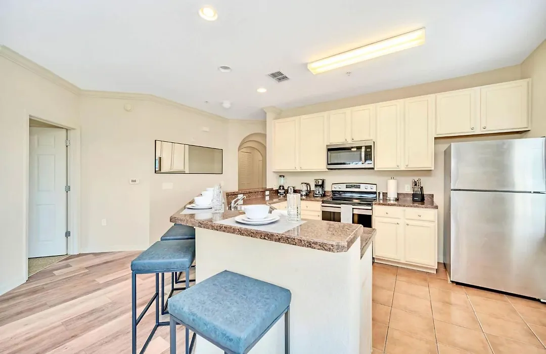 Spacious 3Br Condo With Pool, Near Disney!-1