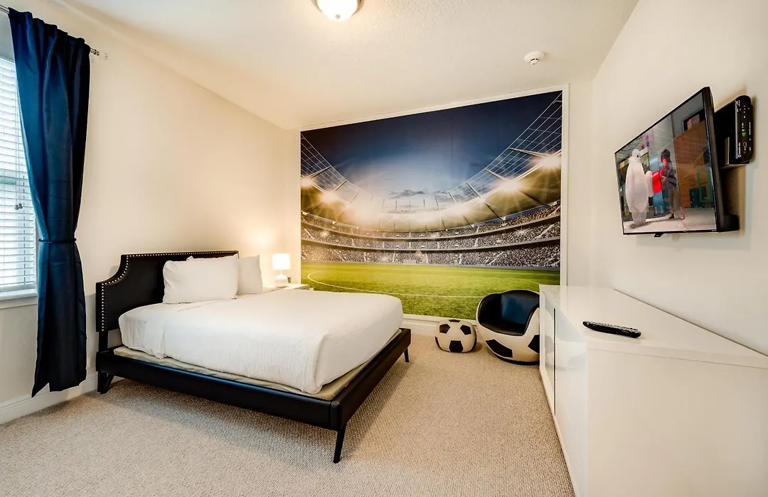 Chic Home With Mini Soccer Field, Golf Near Disney With Waterpark & Resort Access At Encore Resort - 7715Ff-1