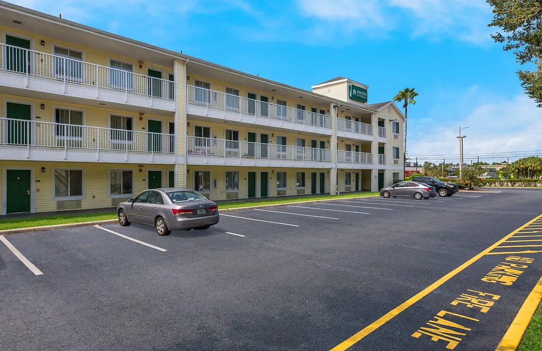 Hometowne Studios By Red Roof Orlando - Ucf Area-1