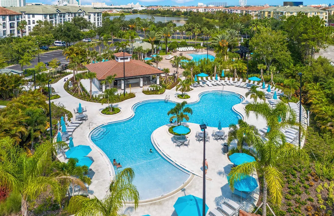 Cozy Condo Wprivate Balcony & Free Resort Access-1