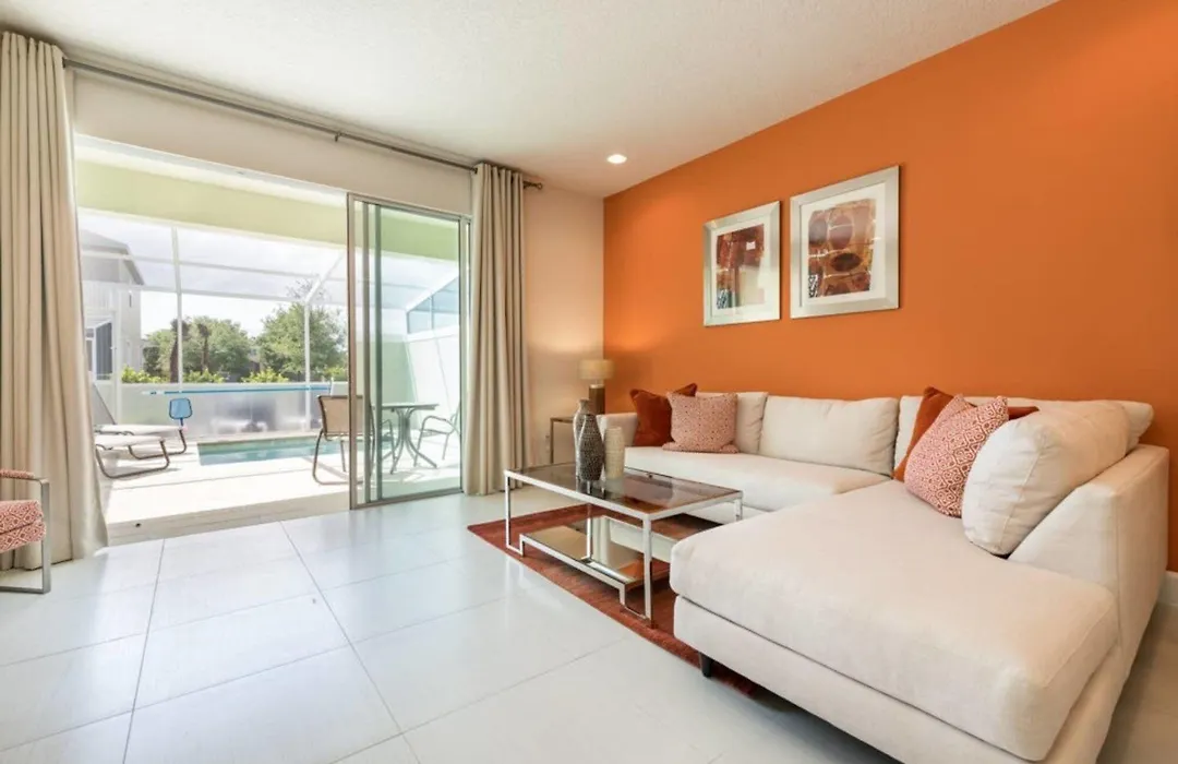 Wonderful Home With Private Pool-1