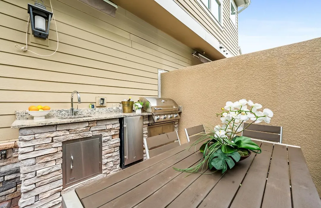 4 Bedroom 4 Ba Deluxe Villa 5 Min To Disney Family Getaway-1