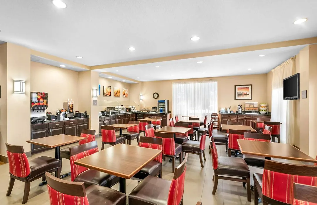 Comfort Suites Orlando Airport-1