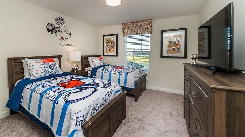 Stunning Storey Lake 4 Bed 3 Bath Townhome With Splash Pool-1