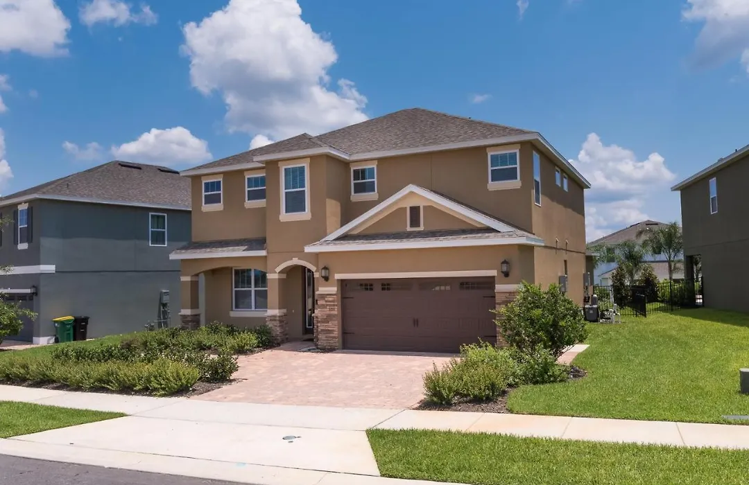 Wilmington Loop 6 Bedroom Luxury Villa With Pool And Spa-1