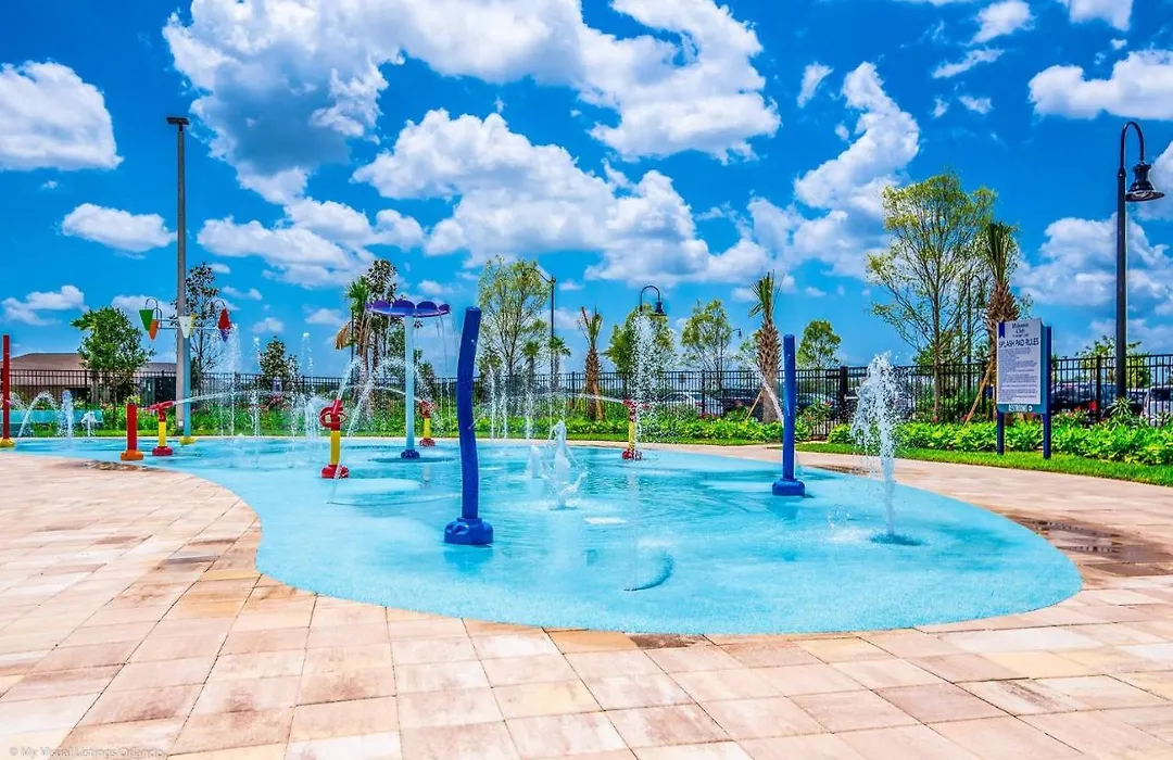 Storey Lake-5 Bedroom Townhome W/Splashpool-1621St-1