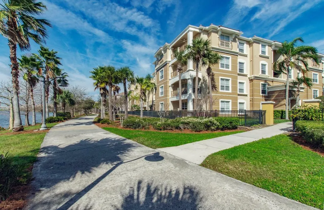 Vista Cay Luxury 2 Bedroom Condo-1