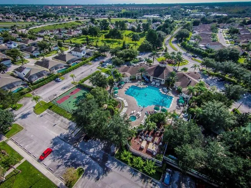 Amenities Galore 3 Bedroom Town House In Windsor Palms Resort-1