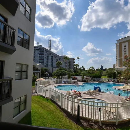#1 Resort Style Living!!!! Close To All Attractions-Tourist Central!-3
