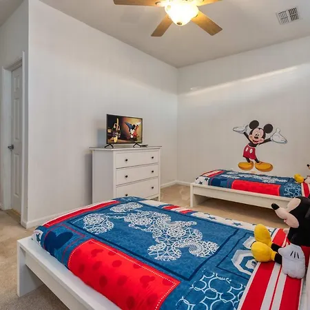 Super Pleasant Villa Centrally Located In Orlando-3