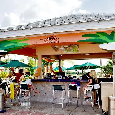 Family Friendly Lakeside Resort Minutes From Disney-3