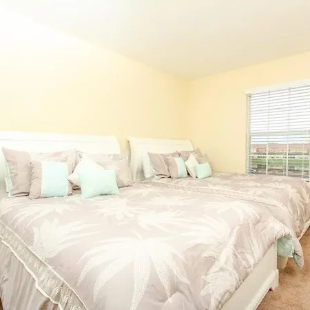 4 Bedroom 3 Bath Town Home With Pool In Paradise Palms Resort-2