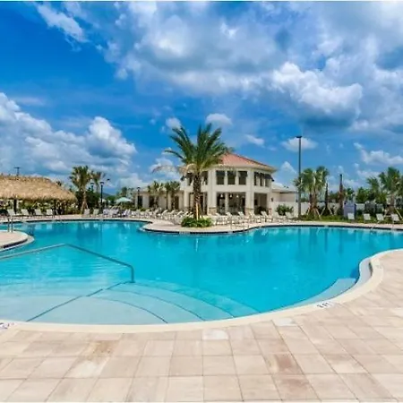 Gorgeous 6 Bedroom 5 Bath Pool Home In Story Lake Resort-2