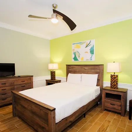 Vista Cay Luxury 4 Bedroom Condo-3
