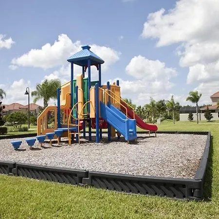 Gorgeous 6 Bed 5 Bath Pool Home In The Stunning Paradise Palms Resort-3