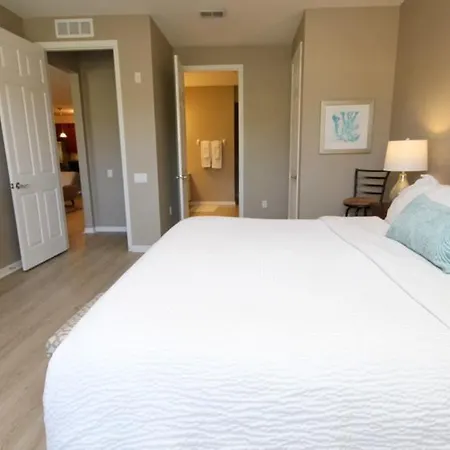 Shoreway Condo #231517-3