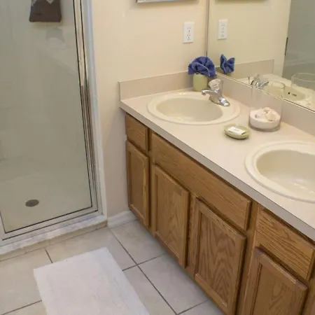Shannon'S Glenbrook Vacation Home-3