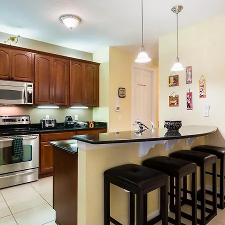 3Br 2Bath Condo Balcony 5Min Conv Center 2087Ft-2