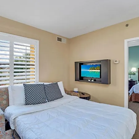 1Br 2 Queens Hotel-Apt With Pool, Hot Tub & Arcade, Near Disney & Universal!-2