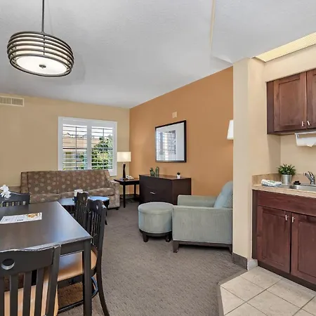 Near Disney - 1Br With Two Queen Beds - With Shared Pool And Hot Tub!-2