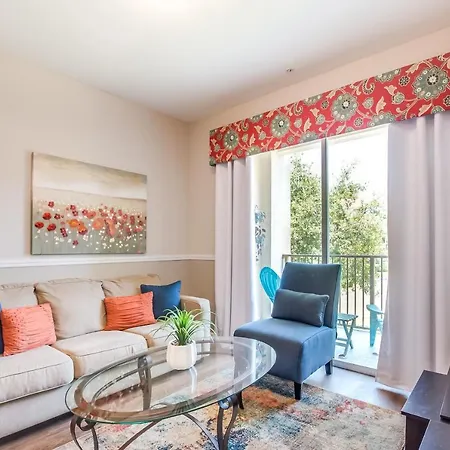 Spacious Vista Cay Condo, Near Resort Pool-3