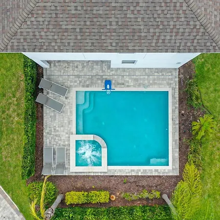 7 Bdr Family Themed Home With Mario Games Room And Free Pool Heat-2