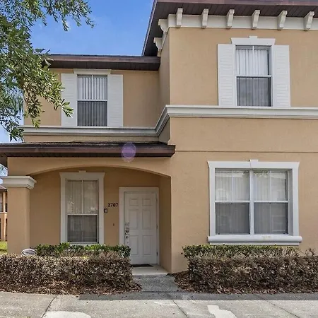 4 Bedroom Town Home On Regal Oaks-3