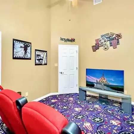 5Br Family Home With Pool, Hot Tub, Theater Room-2