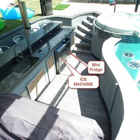 Luxury Pool Smart-Home-3