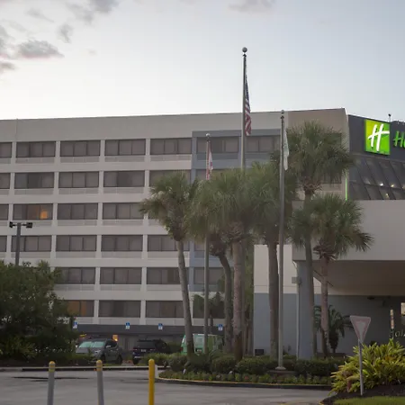 Hampton Inn Orlando-International Airport-2