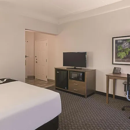 La Quinta By Wyndham Orlando Ucf-3
