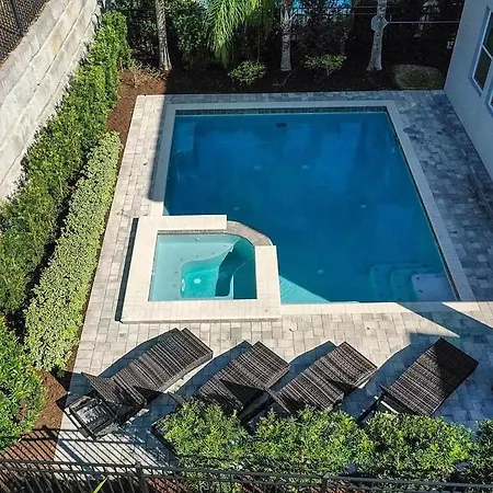 Luxurious 6 Bedroom Villa With Private Pool & Spa-3