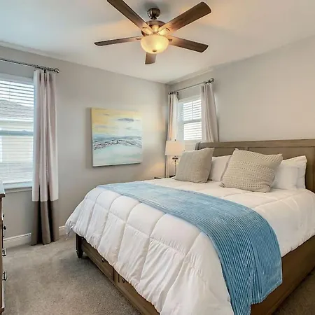 Charming 5 Bedroom Encanto Home In Encore Near Disney By Be Our Guest Homes-2