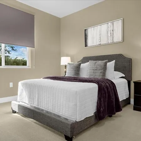 4 Bedrooms- 4,5 Bathrooms- Magic Village 3107 Ba-2