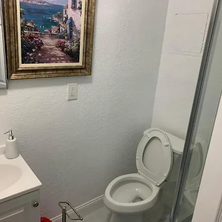 Guest Suite 15 Minutes To Universal And Disney-3