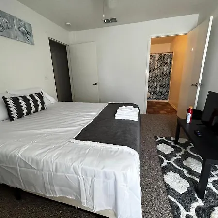Private Room With Private Bath Inside Home-3