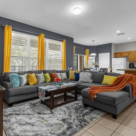 4,2 Mi To Dis W Pool, Game Room In Windsor Hills-2