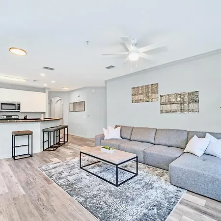 Near Disney - Spacious 3Br - Pool And Hot Tub-3