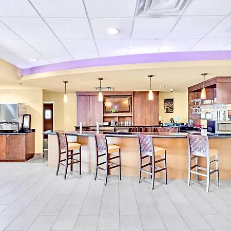 1Br Suite W Two Queens And Pool And Hot Tub-2
