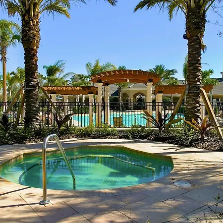 Fantastic Condo - 2 Miles From Disney Pool View Windsor Hills-3