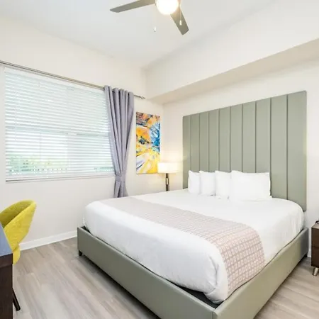 New Modern Vista Cay Reserve Condo - 5005-2