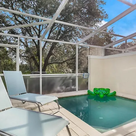 4 Beds 3 Baths Free Pool Heat-3