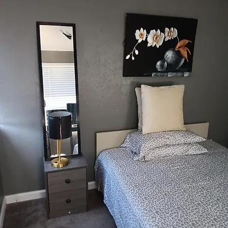 Deluxe Room For 2-3