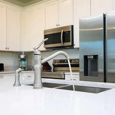 Brand New Private Oasis 4 Bedroom - Margaritaville-2