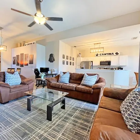 Callaghan Cantina Home-2